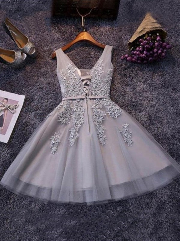 Vestidos cortos/mini de tul con tirantes, sin mangas y corte A con apliques